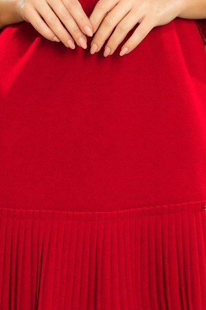 Платье NUMOCO 228-3 красный  Красивое и скромное платье с нежными складками на рукавах и подоле юбке. Рост модели на фото 170 см