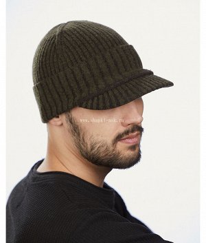 Джек Кепи Тип изделия: Кепи; Размер: универсальный; Отворот: шапка с отворотом; Состав: 80% шерсть 20% полиакрил; Подклад: Без подклада; Толщина: шапка одинарная