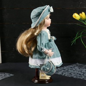 Кукла коллекционная керамика "Люда в платье цвета морской волны со шляпкой" 30 см