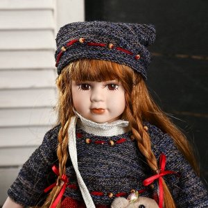 Кукла коллекционная керамика "Настенька в свитере и вязаной шапке с сумочкой" 30 см