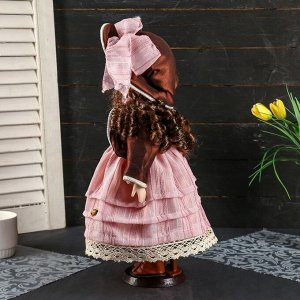Кукла коллекционная керамика "Кристина в персиковом платье, шоколадном джемпере" 40 см