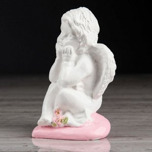 Статуэтка "Ангел на сердечке". с розовой отделкой. 10 см