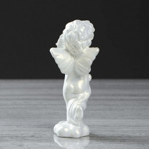 Статуэтка "Ангел с букетом", цвет перламутровый, 12.5 см