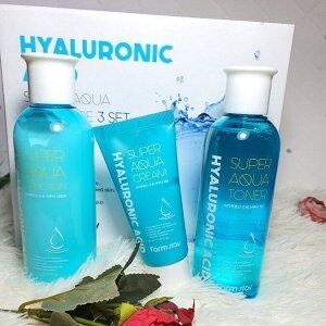 KR/ FarmStay Hyaluronic Acid Super Aqua Skin Care 3SET Набор "Гиалуроновая Кислота" (тоник 200мл, эмульсия 200мл, крем 100мл)