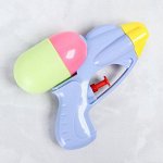 Игрушка для игры в ванной «Пистолет - брызгалка», цвет МИКС