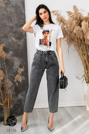 Свободные джинсы в винтажном стиле