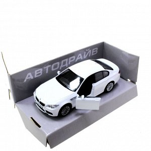 Модель машины BMW M5 Cope масштаб 1:32 (длинна 12см)  белого цвета.