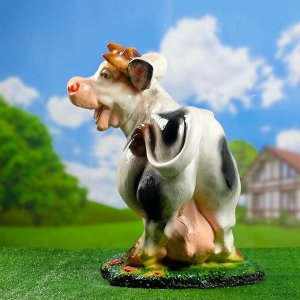Садовая фигура "Веселая корова" 57х35х58см