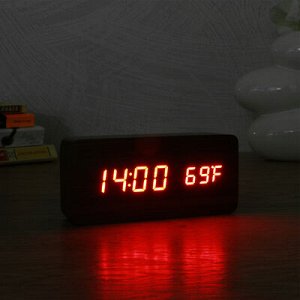 Часы электронные Кержанс термометром и гигрометром, настольные, красные цифры, 15х7 см