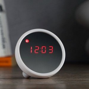Часы электронные Кругс будильником 7х3.5х7 см