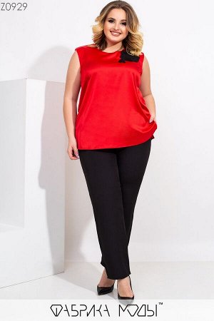 Тройка: шелковая блуза с кружевной аппликацией на пуговке сзади, шифоновая накидка с рукавами 7/8 и приуженными брюками на резин