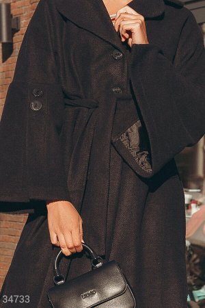 Удлиненное черное пальто