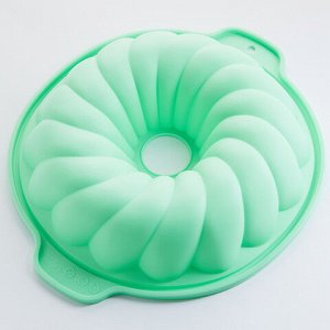 АК-6102S Форма для выпечки кекса "Вихрь" цвет: зеленый 28*25*5см (110)