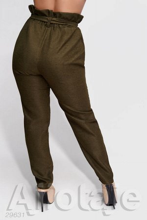 Зауженные брюки цвета хаки с пояском