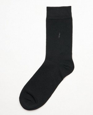 . Черный;
  Мужские носки, упаковка 6 пар. 

Классические бесшовные мужские носки, изготовлены из хлопка с добавлением полиамида и эластана. Такие носки сочетают преимущества натуральных тканей, по