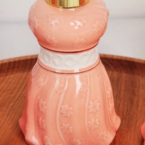 Набор аксессуаров для ванной комнаты «Платье», 4 предмета (дозатор 250 мл, мыльница, 2 стакана), цвет розовый