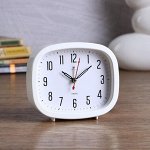 Будильник &quot;Классика&quot;, дискретный ход, 12.5 х 10.5 х 3.8 см, белый