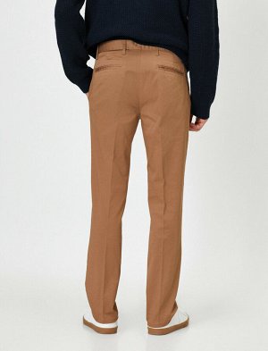 брюки Материал: %97 Хлопок, %3  Эластан Параметры модели:  рост: 185 cm, грудь: 98, талия: 74, бедра: 95 Надет размер: 42