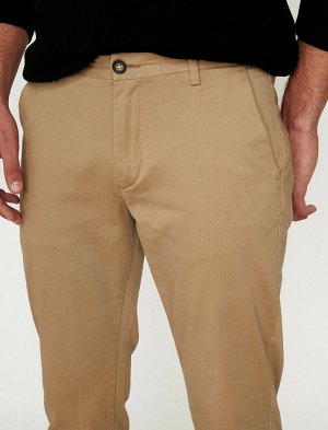 брюки Материал: 97% Хлопок, %3  Эластан Параметры модели:  рост: 186 cm, грудь: 98, талия: 80, бедра: 95 Надет размер: 42