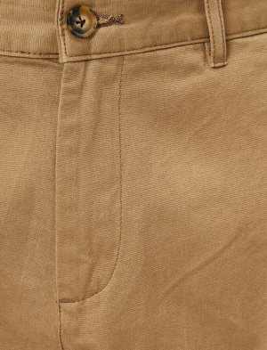 брюки Материал: %100  Хлопок Параметры модели: рост: 188 cm, грудь: 98, талия: 82, бедра: 95  Надет размер: 42
