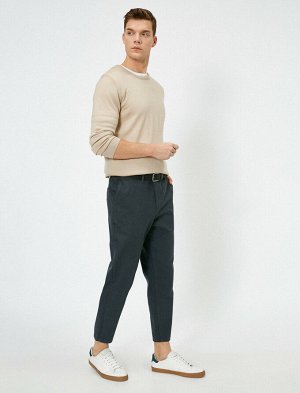 брюки Материал: %100  Хлопок Параметры модели: рост: 188 cm, грудь: 99, талия: 75, бедра: 95  Надет размер: 42