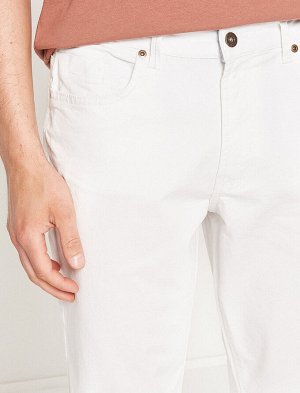брюки Материал: %98 Pantolon, %2  Эластан Параметры модели:  рост: 186 cm, грудь: 97, талия: 82, бедра: 92 Надет размер: 42
