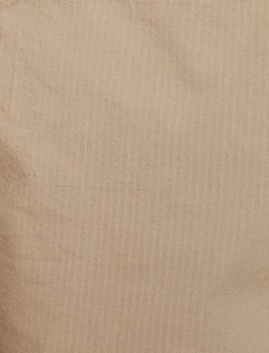 шорты Материал: %100 Хлопок Параметры модели: рост: 187 cm, грудь: 97, талия: 80, бедра: 93 Надет размер: 42