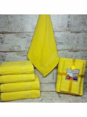 Набор полотенец желтый