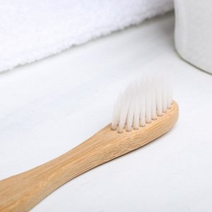Бамбуковая зубная щётка «Улыбайся», 18 х 2 х 2 см
