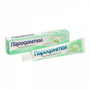 Зубная паста "Пародонтол" с экстрактом зеленого чая, фтором и витаминами А и Е, в тубе, 66 г