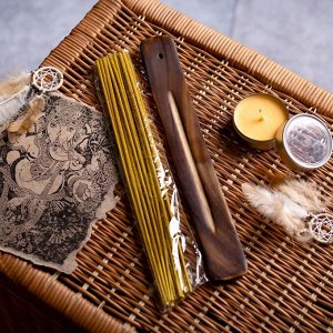 Ароманабор ароматы зодиаков "Телец" (20 палочек с деревянной подставкой)