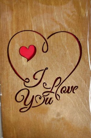 ОТК0064 Стильная деревянная открытка "I love you"
