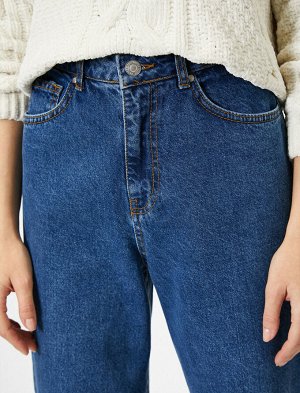 (джинсы) Материал %100 хлопок Параметры модели: рост: 176 cm, грудь: 84, талия: 60, бедра: 90 Надет размер: 27/32