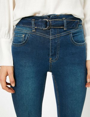 (джинсы) Материал %99 хлопок, %1 эластан Параметры модели: рост: 175 cm, грудь: 82, талия: 60, бедра: 90 Надет размер: 27/32
