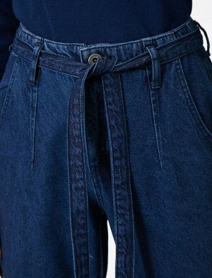 (джинсы) Материал %100 хлопок Параметры модели: рост: 175 cm, грудь: 82, талия: 60, бедра: 90 Надет размер: 27/32