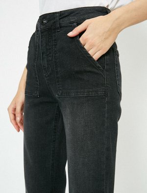 (джинсы) Материал %98 хлопок, %2 эластан Параметры модели: рост: 176 cm, грудь: 84, талия: 60, бедра: 90 Надет размер: 27/32