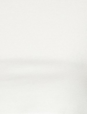 футболки Материал %95 хлопок, %5 эластан Параметры модели: рост: 180 cm, грудь: 78, талия: 61, бедра: 89 Надет размер: S