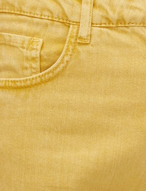 брюки Материал %100 хлопок Параметры модели: рост: 178 cm, грудь: 83, талия: 60, бедра: 89 Надет размер: 36