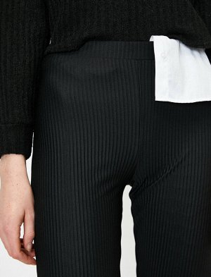 брюки Материал %100 полиэстер Параметры модели: рост: 180 cm, грудь: 82, талия: 63, бедра: 90 Надет размер: 36