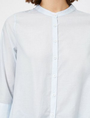 рубашки Материал %100 хлопок Параметры модели: рост: 177 cm, грудь: 88, талия: 61, бедра: 90 Надет размер: 36