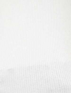футболки Материал %95 Вискоз, %5 эластан Параметры модели: рост: 179 cm, грудь: 82, талия: 59, бедра: 89 Надет размер: S