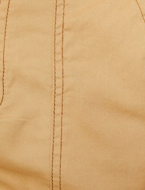 брюки Материал %100 хлопок Параметры модели: рост: 175 cm, грудь: 84, талия: 61, бедра: 89 Надет размер: 36