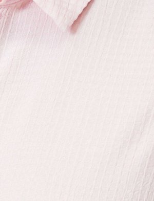 рубашки Материал %64 Вискоз, %36 полиэстер Параметры модели: рост: 176 cm, грудь: 79, талия: 59, бедра: 89 Надет размер: 36