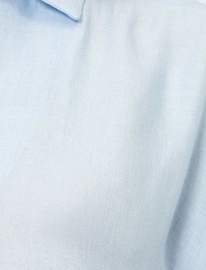 рубашки Материал %58 Вискоз, %42 полиэстер Параметры модели: рост: 179 cm, грудь: 75, талия: 59, бедра: 87 Надет размер: 36