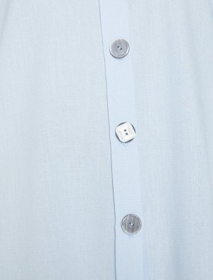 рубашки Материал %70 Вискоз, %30 хлопок Параметры модели: рост: 177 cm, грудь: 83, талия: 61, бедра: 91 Надет размер: 36