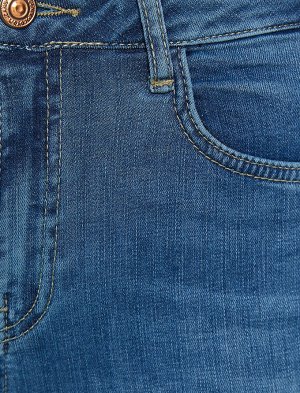 (джинсы) Материал %98 хлопок, %2 эластан Параметры модели: рост: 176 cm, грудь: 77, талия: 60, бедра: 91 Надет размер: 27/32