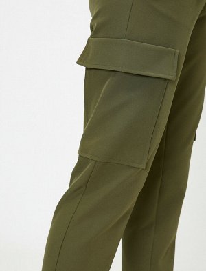 брюки Материал %88 полиэстер, %12 эластан Параметры модели: рост: 178 cm, грудь: 82, талия: 61, бедра: 90 Надет размер: 36