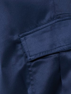 брюки Материал %100 полиэстер Параметры модели: рост: 176 cm, грудь: 84, талия: 60, бедра: 90 Надет размер: 36