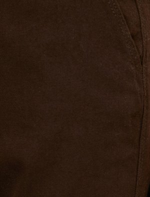 брюки Материал %100 хлопок Параметры модели: рост: 177 cm, грудь: 86, талия: 60, бедра: 88 Надет размер: 36