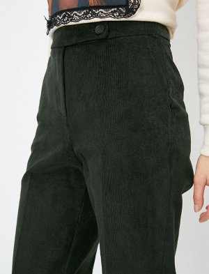 брюки Материал %98 хлопок, %2 эластан Параметры модели: рост: 176 cm, грудь: 84, талия: 60, бедра: 90 Надет размер: 36